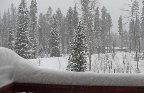 Breckenridge Cabin | Log Cabin Mountain Getaway - Ski, Hike, bike, X Country Ski & Snowshoe trails