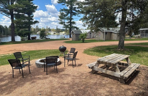 Tomahawk Cabin | Log Cabin on Lake Alice & ATV/UTV Trails, Brother Bear 2-Bedroom