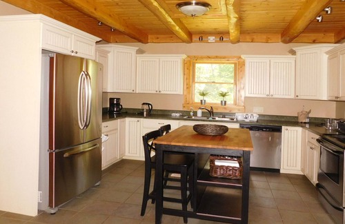 North Troy House | Log Cabin - One Mile From Jay Peak Resort
