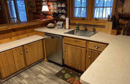 Gaylord Cabin | Log Cabin-Very Private-Over 300-Feet Waterfront