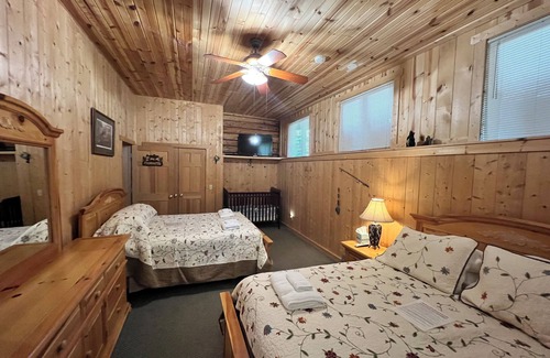 Arkdale Cabin | Log Cabin w/indoor pool on Lake, 30 Min from Wis Dells! 8 min. from Sand Valley