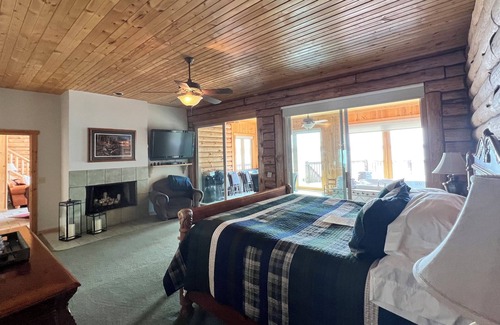 Arkdale Cabin | Log Cabin w/indoor pool on Lake, 30 Min from Wis Dells! 8 min. from Sand Valley