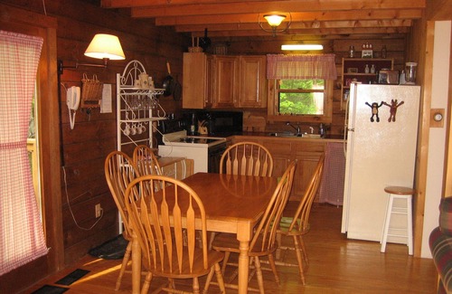 Conway House | Log Cabin with nearby pond, ideal for summer and winter fun - Pets Considered
