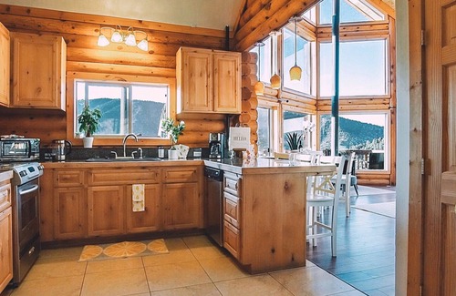 Pine Mountain Club Cabin | Log Cabin With Panoramic Views Of The Pines