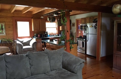 Unionville Other | Log home on secluded horse & cattle farm