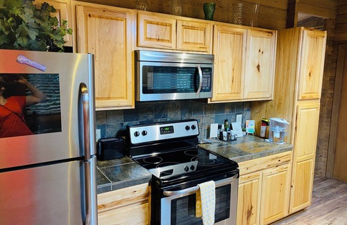 Diamond Valley House | Log House Surrounded By Trees But Close To Prescott and Prescott Valley