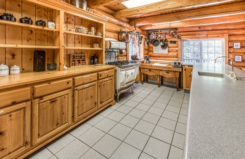 Big Creek House | Log-style home with spacious deck, close to China Peak Mountain