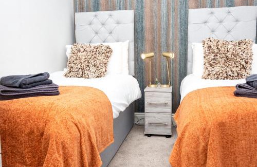 Carlisle Apartment | Logan House, Modern and Spacious Townhouse close to City Centre