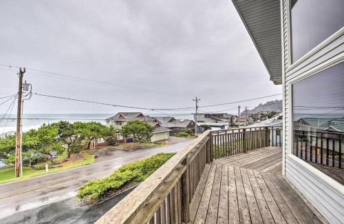 Roads End House | Logan Road Lookout, Lincoln City Home with Game Room