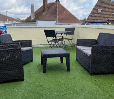 Saint-Etienne-des-Hautes-Terres Apartment | Logement calme et spacieux avec terrasses