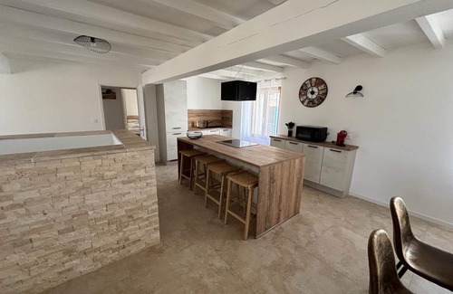 Greoux-les-Bains Apartment | Logement Cosy Avec vue au Centre du Village