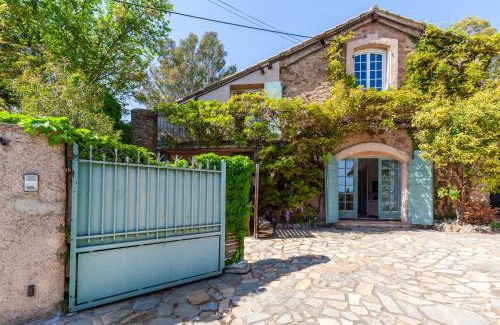 La Garde Apartment | Logement de charme les Araucarias