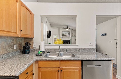 Brunswick House | Loggerhead Crossing - Near FLETC/Restaurants/Shops