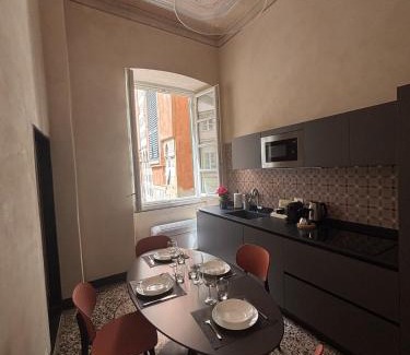 Genoa Historical Centre Apartment | Loggia Dei Pisani zona Acquario-Ianua Maris Genova