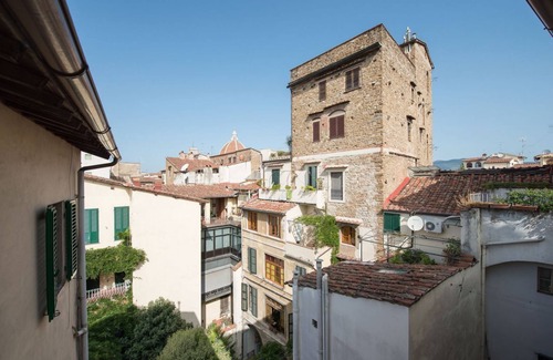 Sant' Ambrogio Apartment | Loggia Panoramica by Mmega