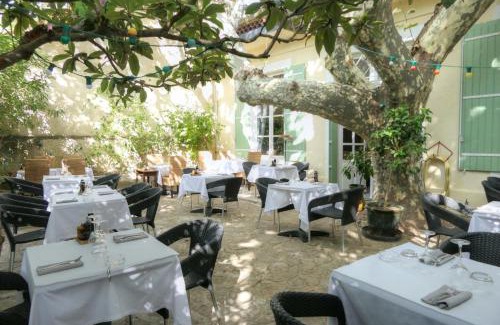 Orange Hotel | Logis hôtel restaurant de Provence