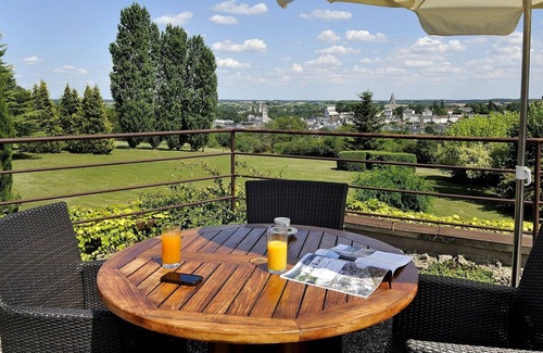 Loches Hotel | Logis Hotel Luccotel