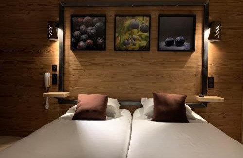 Lanarce Hotel | Logis Hotel Restaurant des Sapins