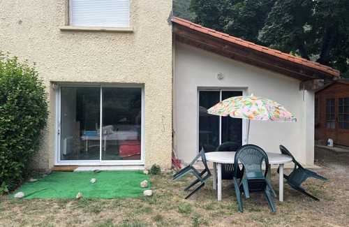 Arles-sur-Tech Apartment | Logis Sol Levante with swimming pool (4 pers max)