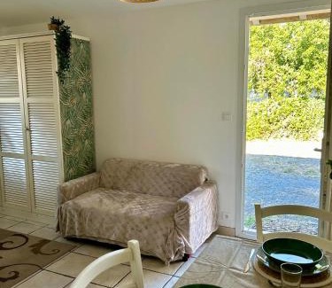 Villenave-d'Ornon Apartment | Lok'a Life