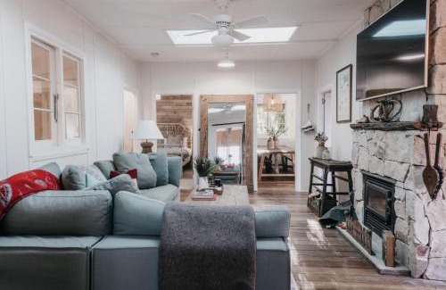 Adaminaby House | Lola Cottage
