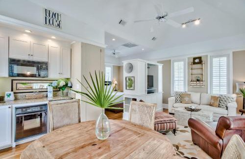 Rosemary Beach House | Lola's Carriage House
