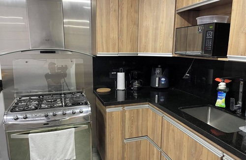Laureles House | Lolita's House - Spacious 4-bedroom house in Medellín