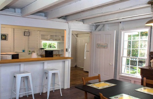 Valois Cottage | Lolly's Cottage - A Private Seneca Lake Experience!