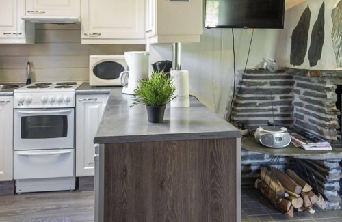 Tahkovuori House | Lomasyväri 806 by Interhome