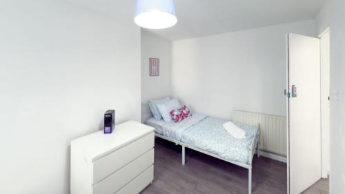 Riverside House | London Bridge Stays