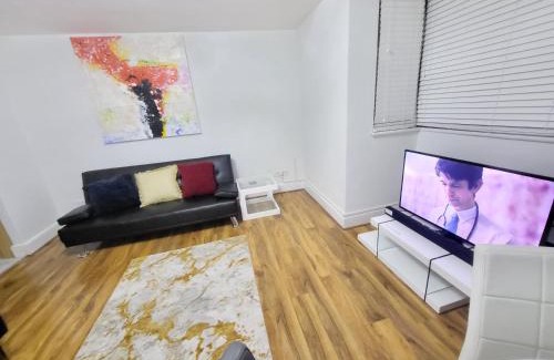 Woolwich Riverside Apartment | London City Modern Apartment, Woolwich