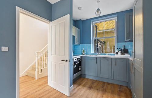 St. Helen's House | London Home North Kensington