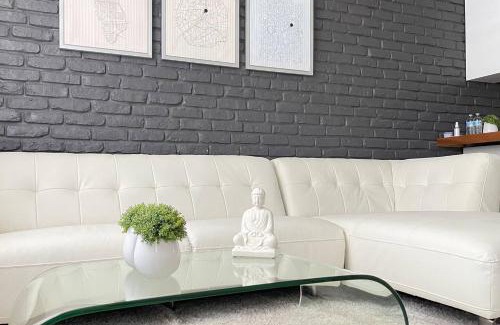 Juarez Municipality Apartment | London Loft