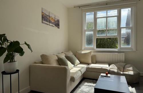 Canonbury Apartment | London Luxe Escape