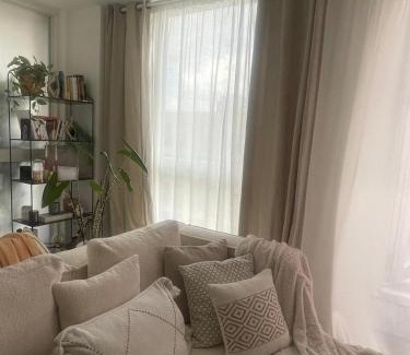Alperton Apartment | London Penthouse Apartment with stunning views