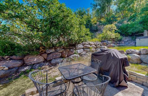 Cottonwood Heights House | Lone Brook Hideaway