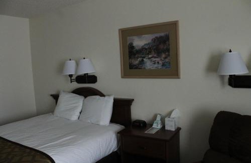 Sidney Hotel | Lone Tree Inn