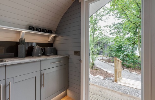 Skipton Cabin | Long Ashes - Tan - a long ashes park that sleeps 2 guests in 1 bedroom