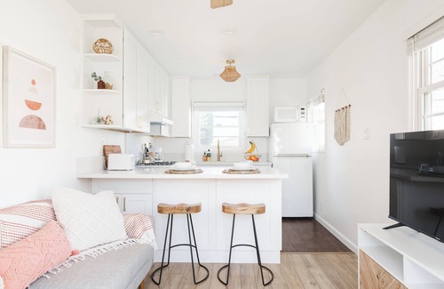 North Long Beach Apartment | Long Beach Retreat - Private back house with AC, Air Purifiers, & Soft Water