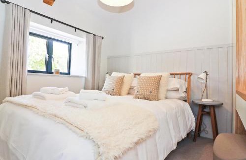 Falmouth House | Long House, Boskensoe Barns