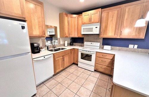 Phillips Condo | Long Lake North Periwinkle | 4 Bed, 2 Bath