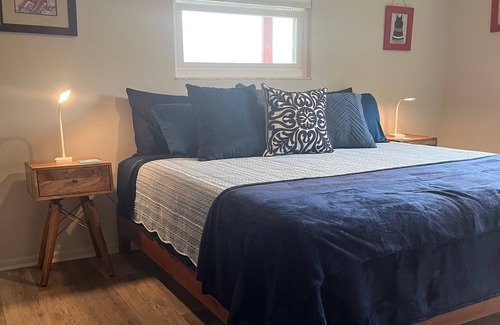 Franklin House | Long range mountain views!