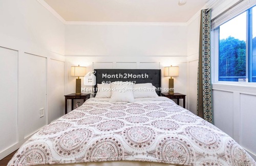 Hillsboro House | Long Stay Available & High Speed Wi-Fi & WFH & Relocation & Renovation #41769