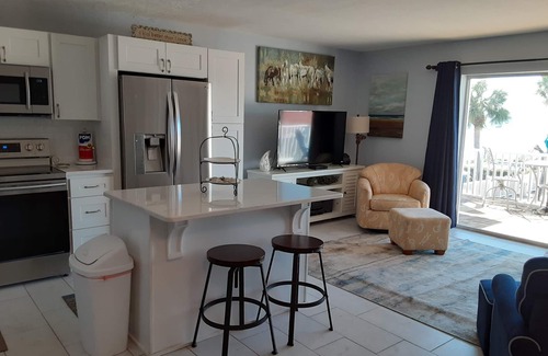 Bayview Condo | Long Term 5/1-12/31 Spectacular View, Private Beach,Kayak, Dolphins.Flex dates