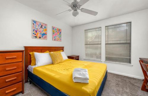 Bearss Plaza Apartment | Long Term Stays Allowed Pet Friendly & Pool