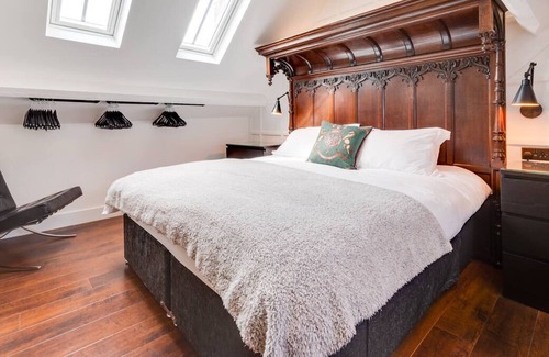 Arundel House | Longmace in the beautiful Arundel