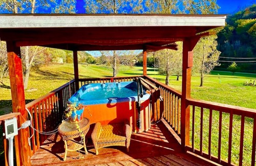 Harpers Ferry Cabin | Longview Cabin w/XL Swimming Pond, Waterfalls, & Hot Tub