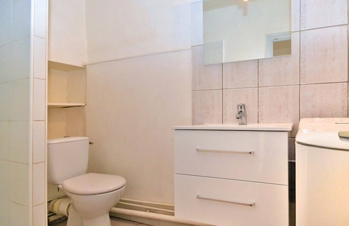 Saint-Jean-du-Gard Apartment | Look forward to a wonderful vacation in the apartment with pool access.