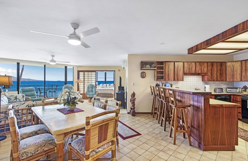 Maalaea Condo | Look No Further. Everything You Need is Here Including Lowered Fall Rates!