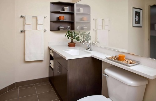 Somerset Hotel | Look No Further! Relaxing unit. Near Fort Worth Meacham International Airport